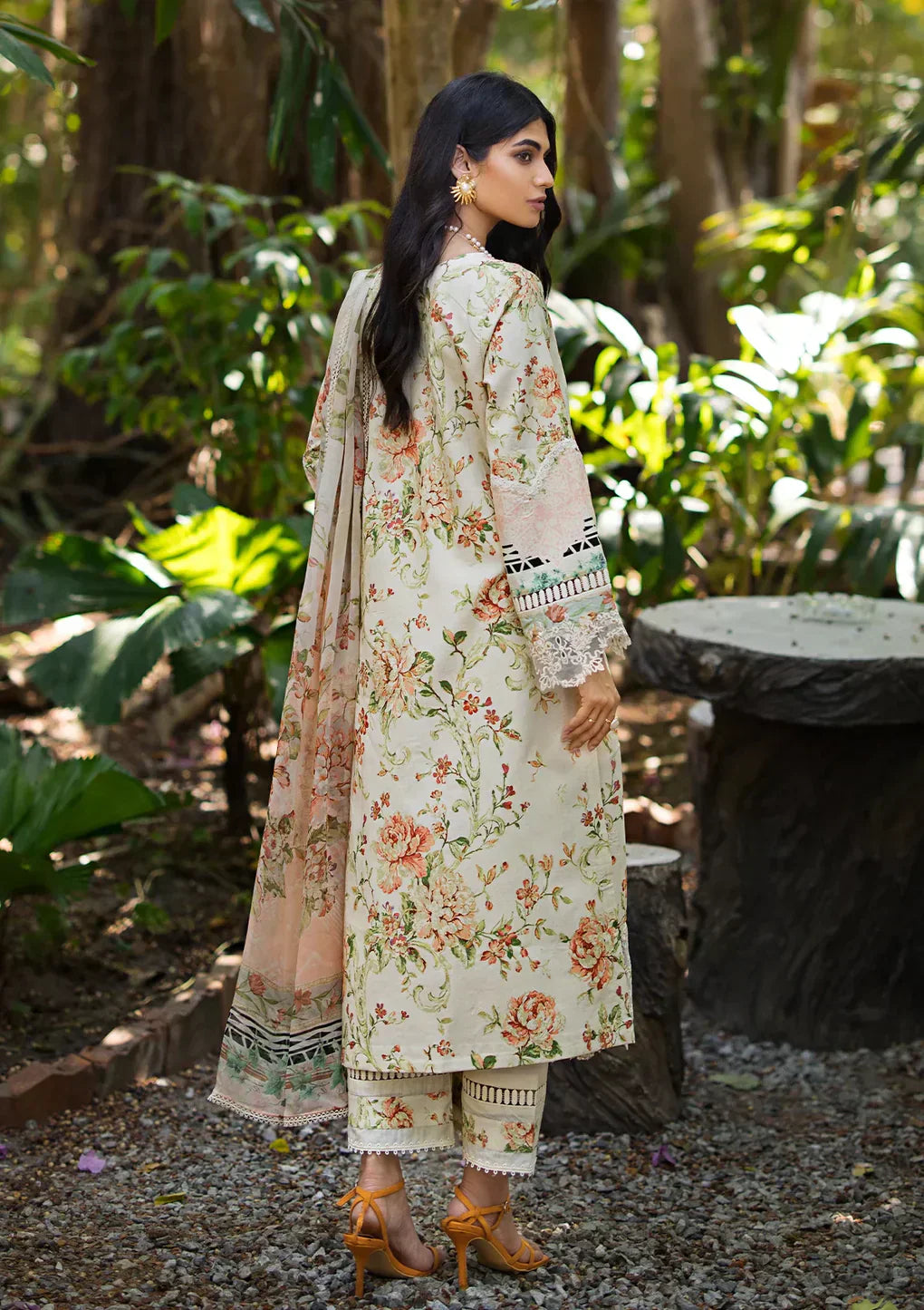 Elaf Premium | Signature Embroidered Lawn 24 | ESL-03A ANGELS BREATH