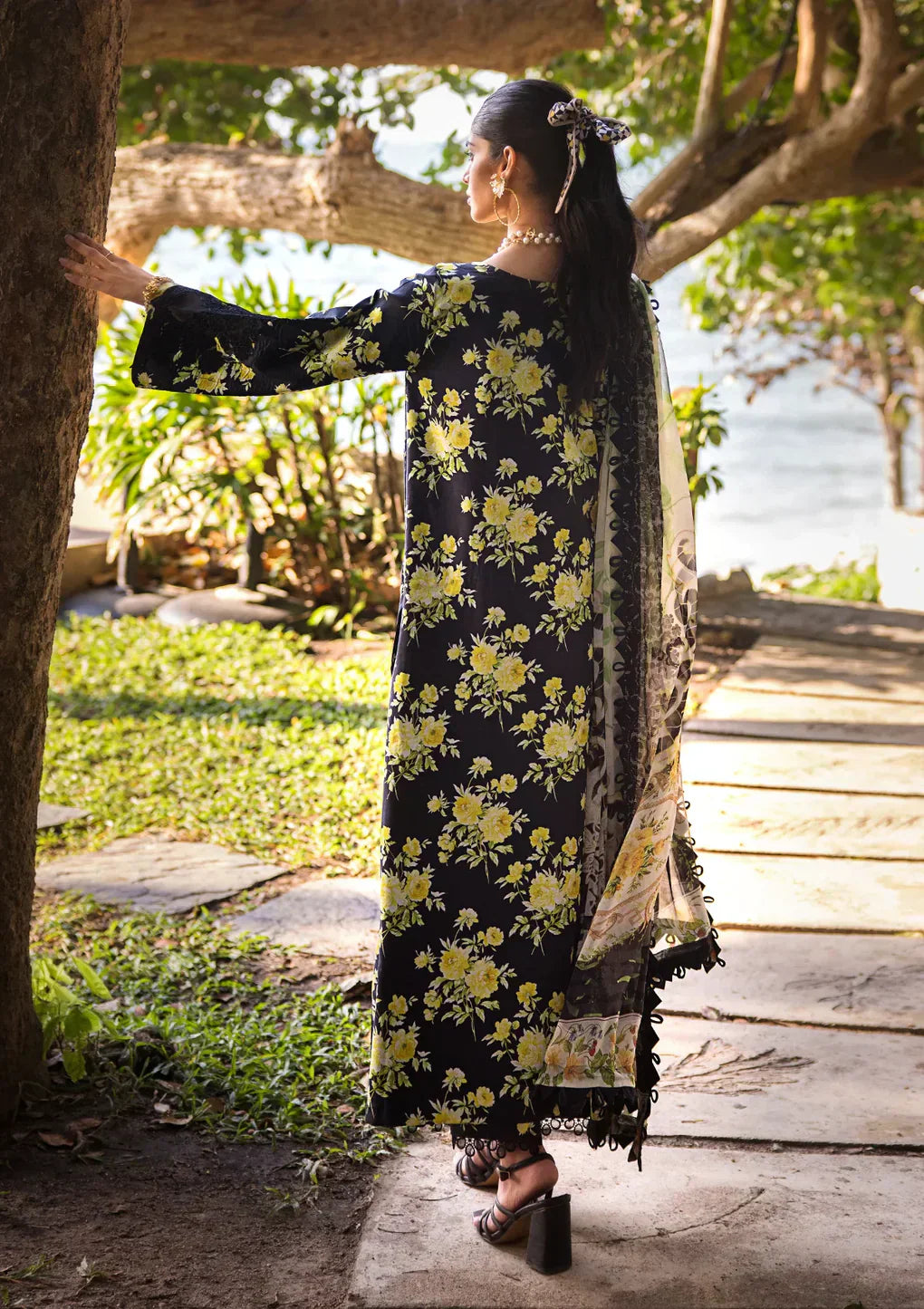 Elaf Premium | Signature Embroidered Lawn 24 | ESL-06A ECLIPSED DREAM