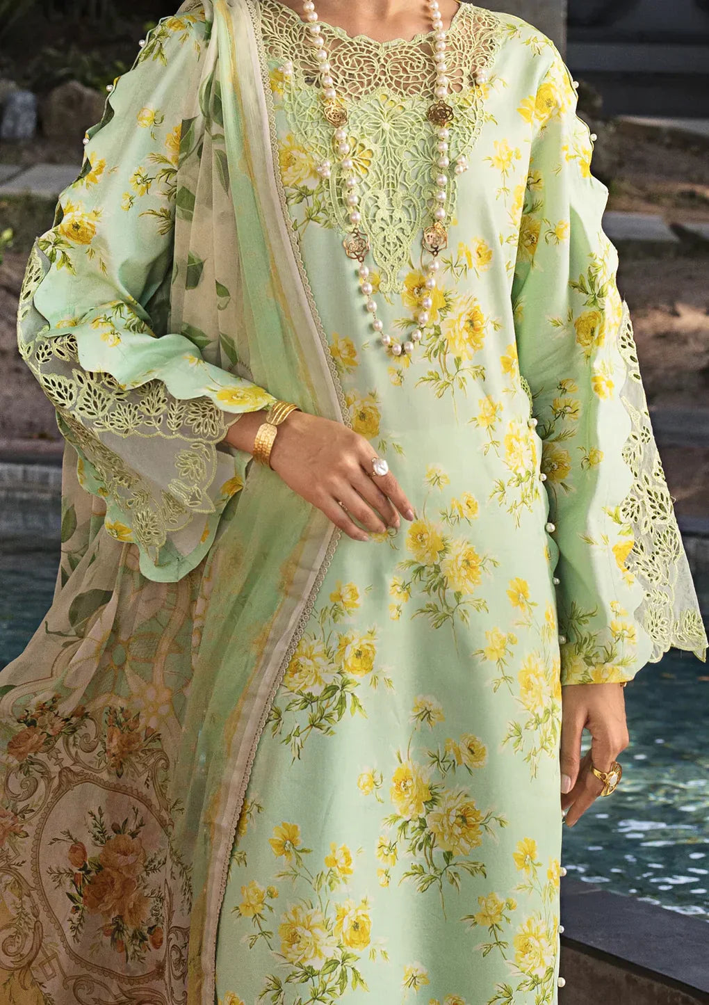 Elaf Premium | Signature Embroidered Lawn 24 | ESL-06B MAJESTIC NOVA