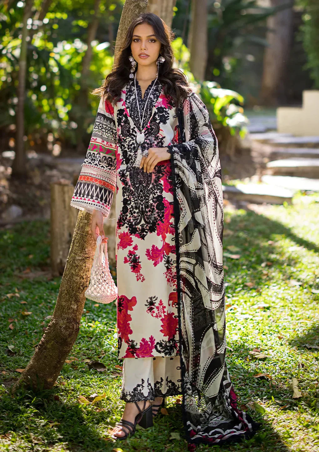 Elaf Premium | Signature Embroidered Lawn 24 | ESL-01B CLAUDIA -  Elaf Premium Luxury - Original Designer Dress - House of Maryam