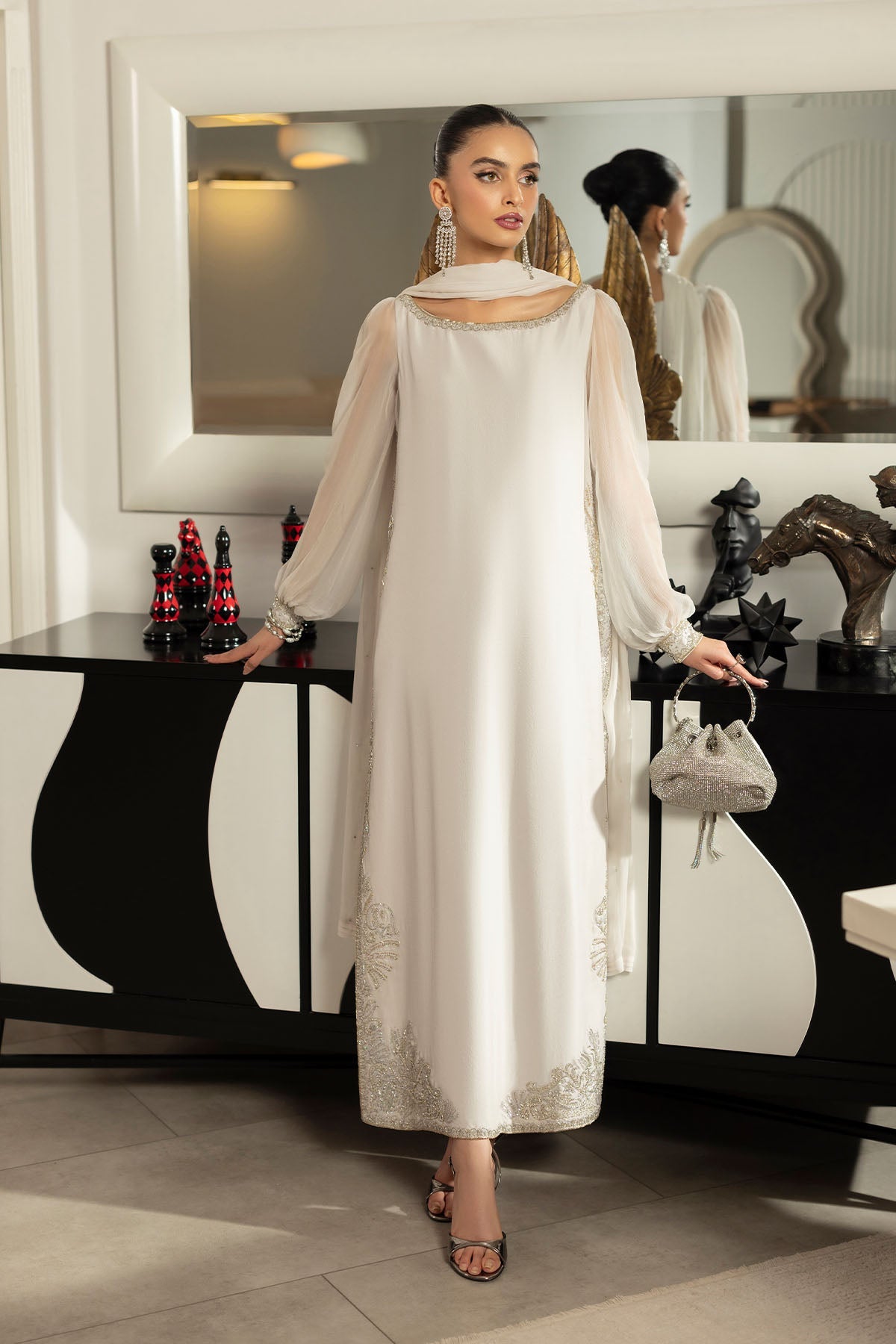 Erum Khan | Elan Formals |Pearl Dusk, image 3