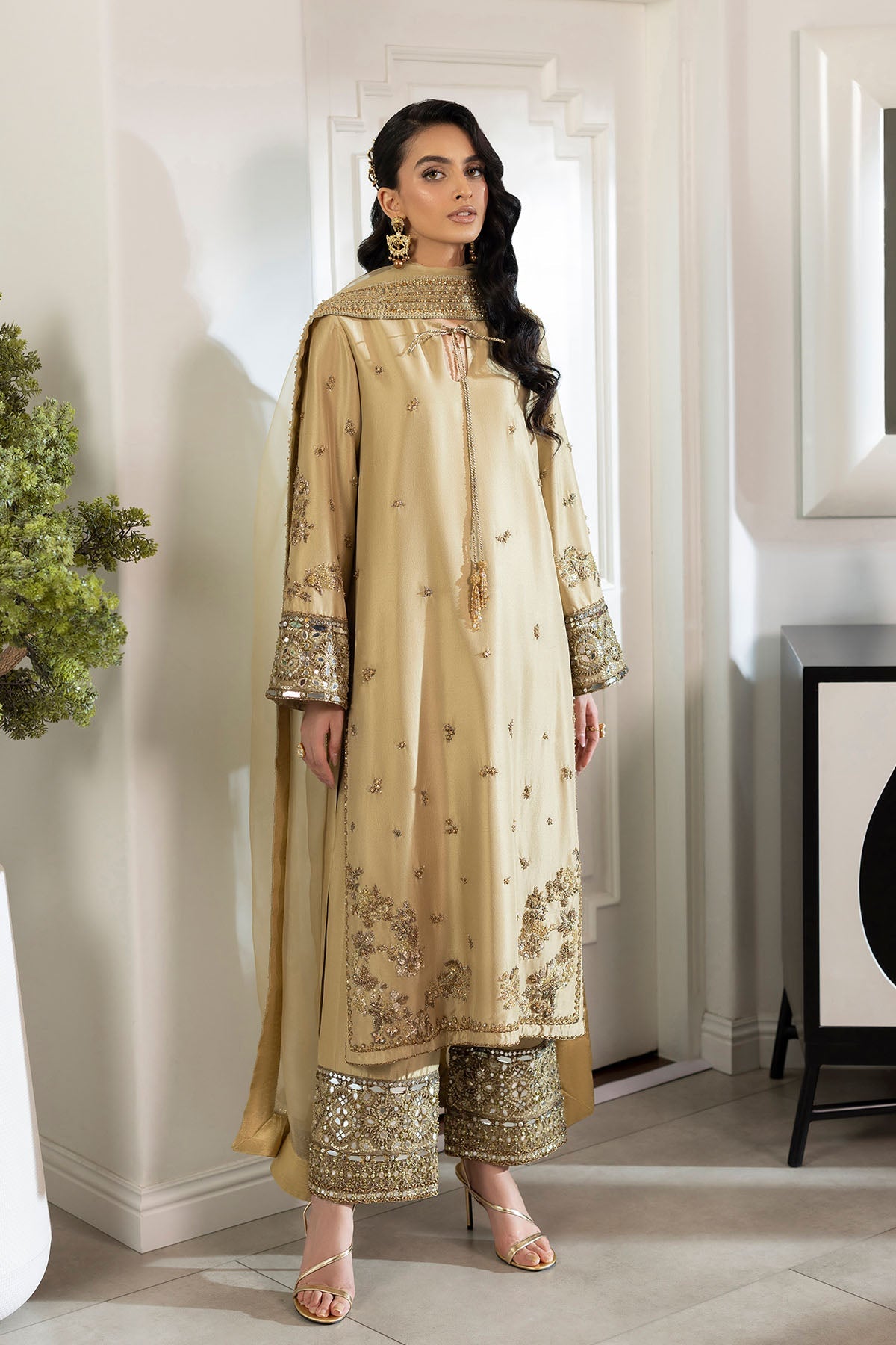 Erum Khan | Elan Formals | Desert Gold, image 4