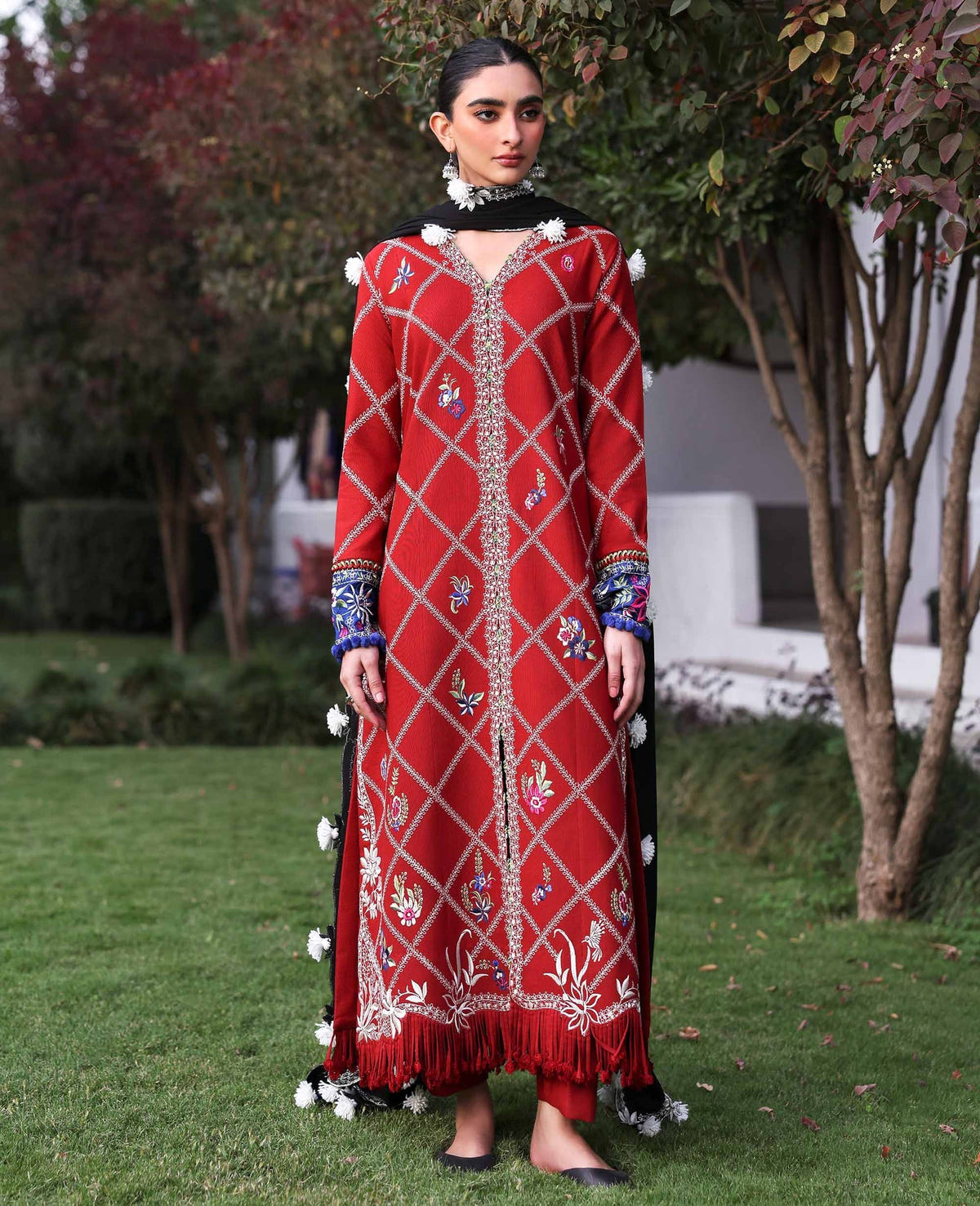 Republic Womenswear | Amaris Luxury Shawl 25 | Elara