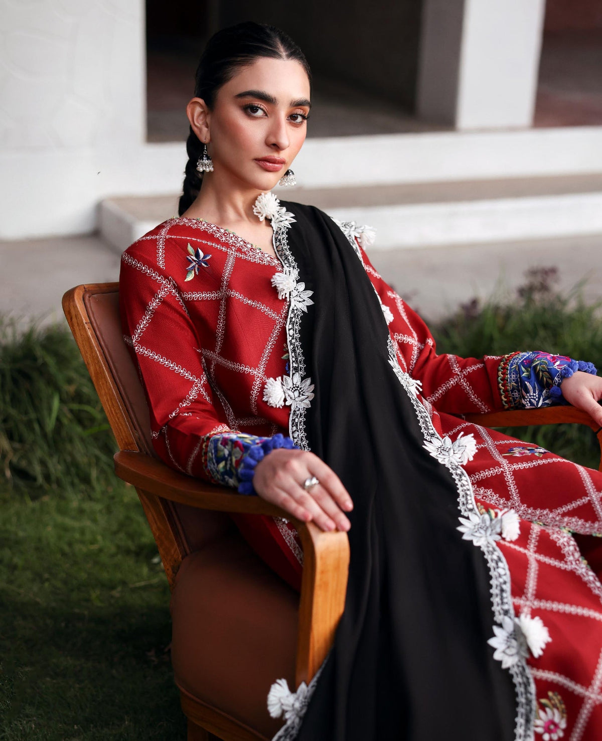 Republic Womenswear | Amaris Luxury Shawl 25 | Elara, image 7