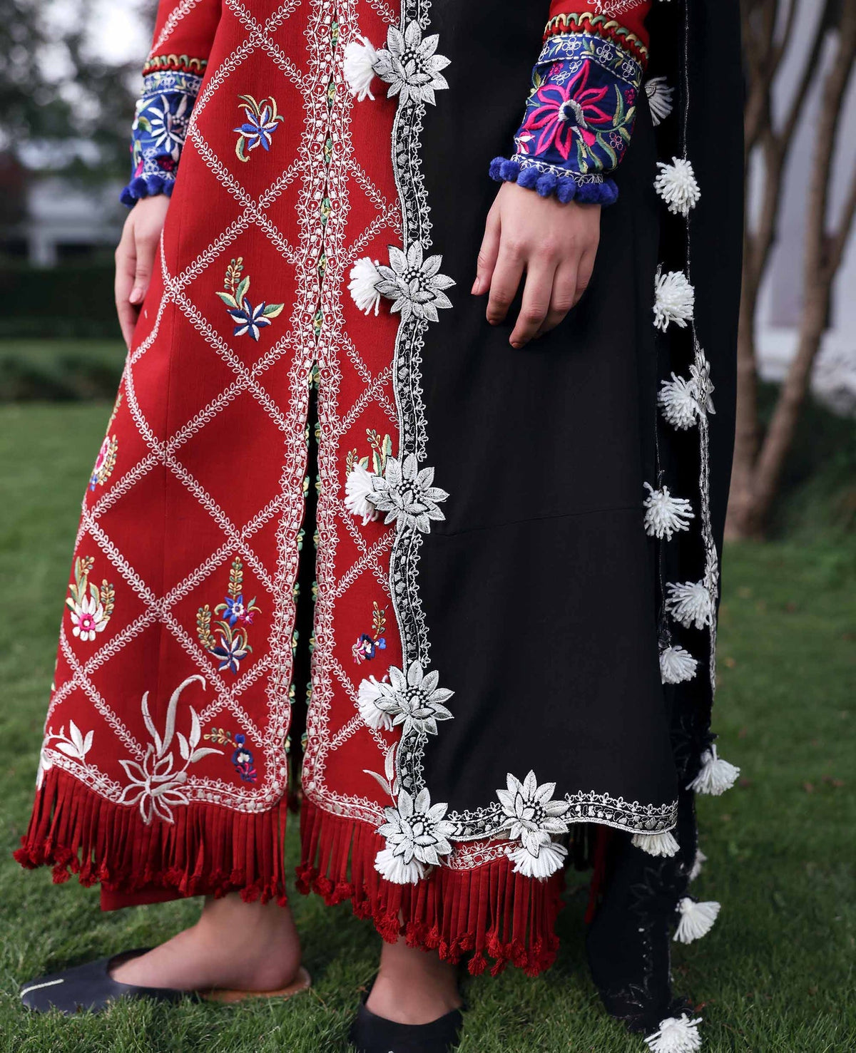 Republic Womenswear | Amaris Luxury Shawl 25 | Elara, image 4
