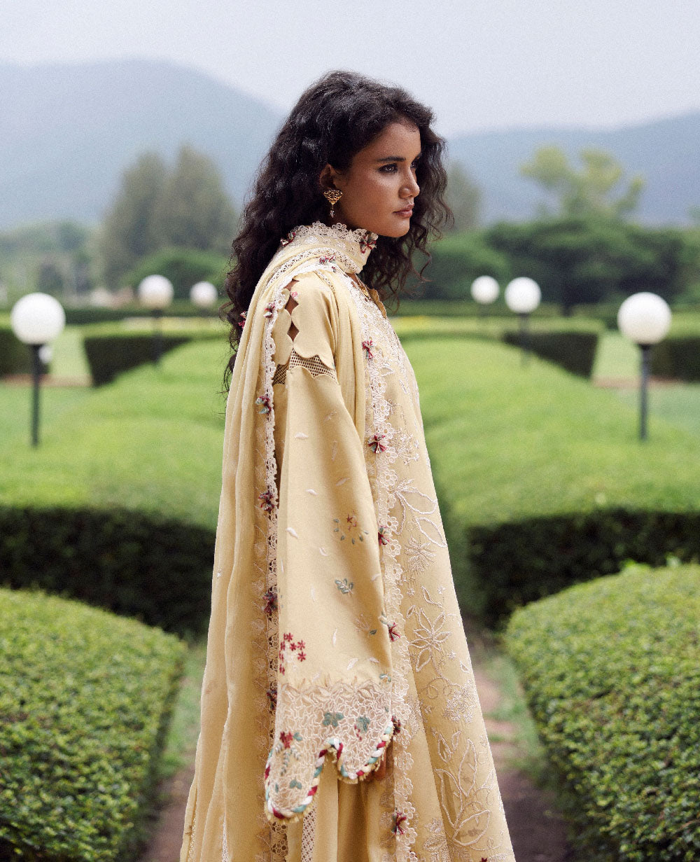 Republic Womenswear | Lilas Lawn 26 | Elaris-4