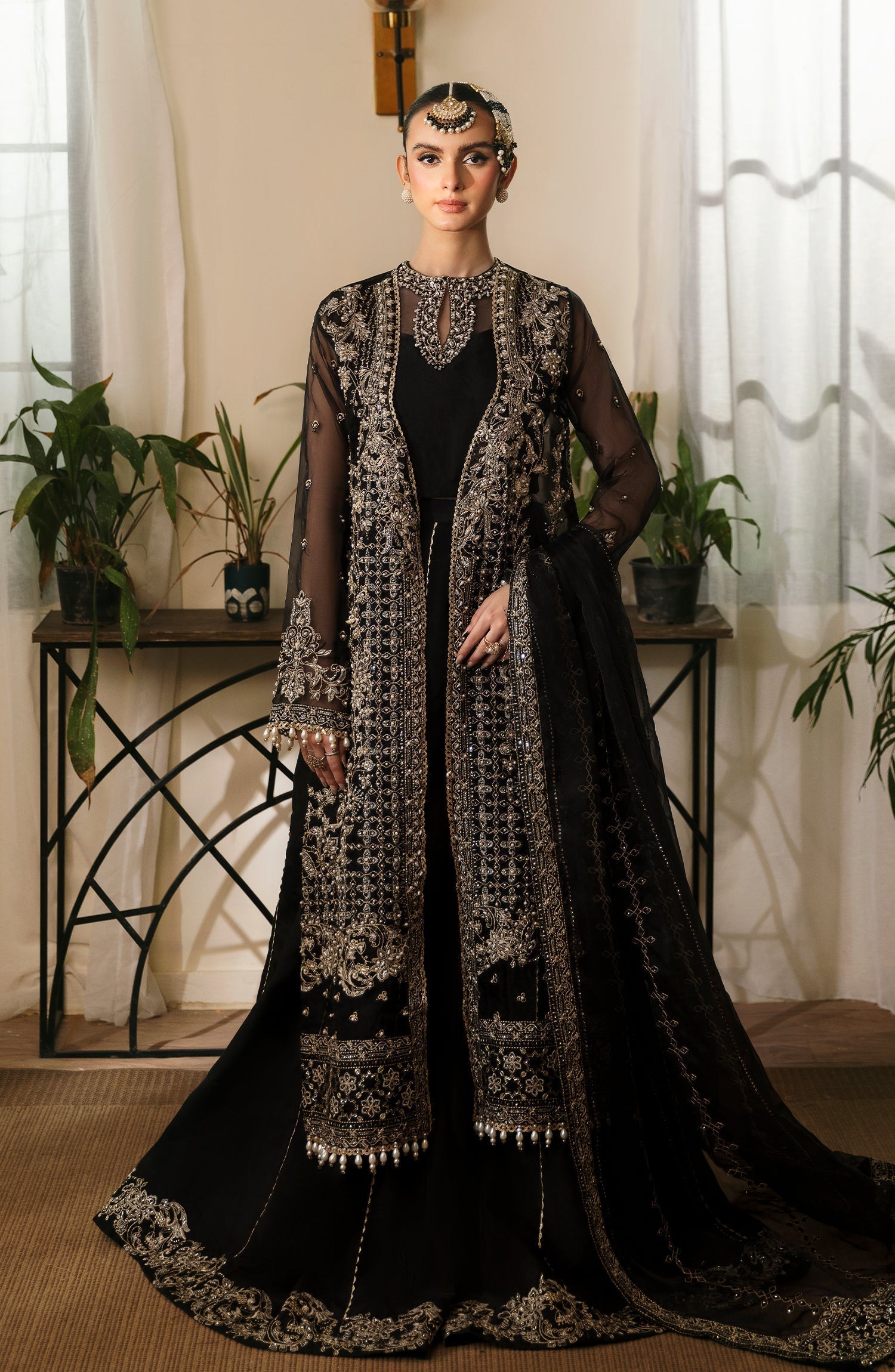 Eleshia | Zarin Wedding Formals 24 | MAHROZ by Designer Eleshia - House of Maryam - Pakistani Designer Ethnic Wear in {{ shop.shopifyCountryName }}