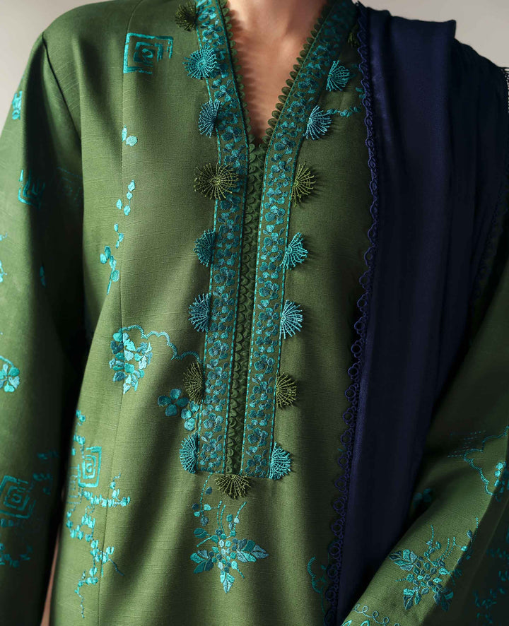 Republic Womenswear | Amaris Luxury Shawl 25 | Elysia-3