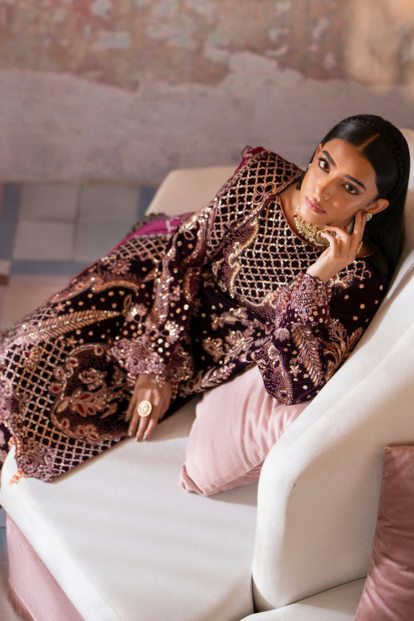 Emaan Adeel | Saanjh Velvet Collection 24 |  Anika -  Emaan Adeel Ladies Clothes - Original Designer Dress - House of Maryam