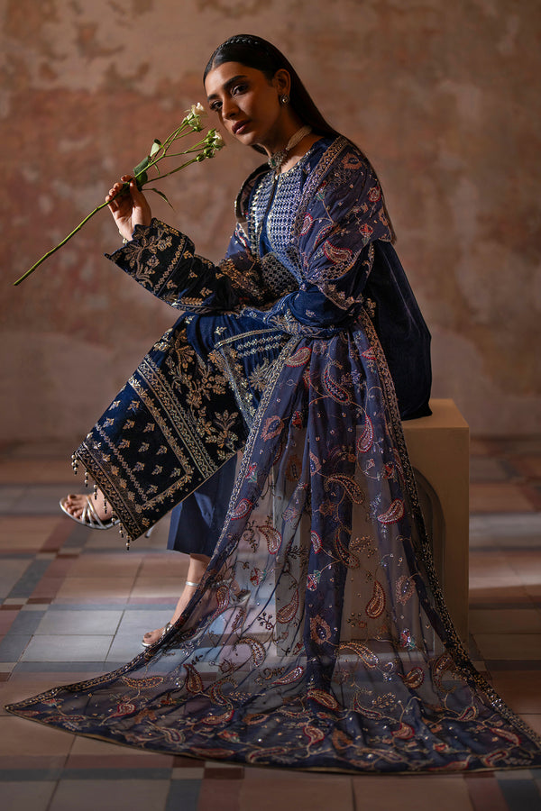 Emaan Adeel | Saanjh Velvet Collection 24 | Roshni -  Emaan Adeel Ladies Clothes -  House of Maryam