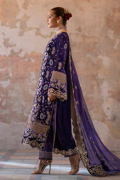 Emaan Adeel | Saanjh Velvet Collection 24 |  Aroosh -  Emaan Adeel Ladies Clothes - Original Designer Dress - House of Maryam