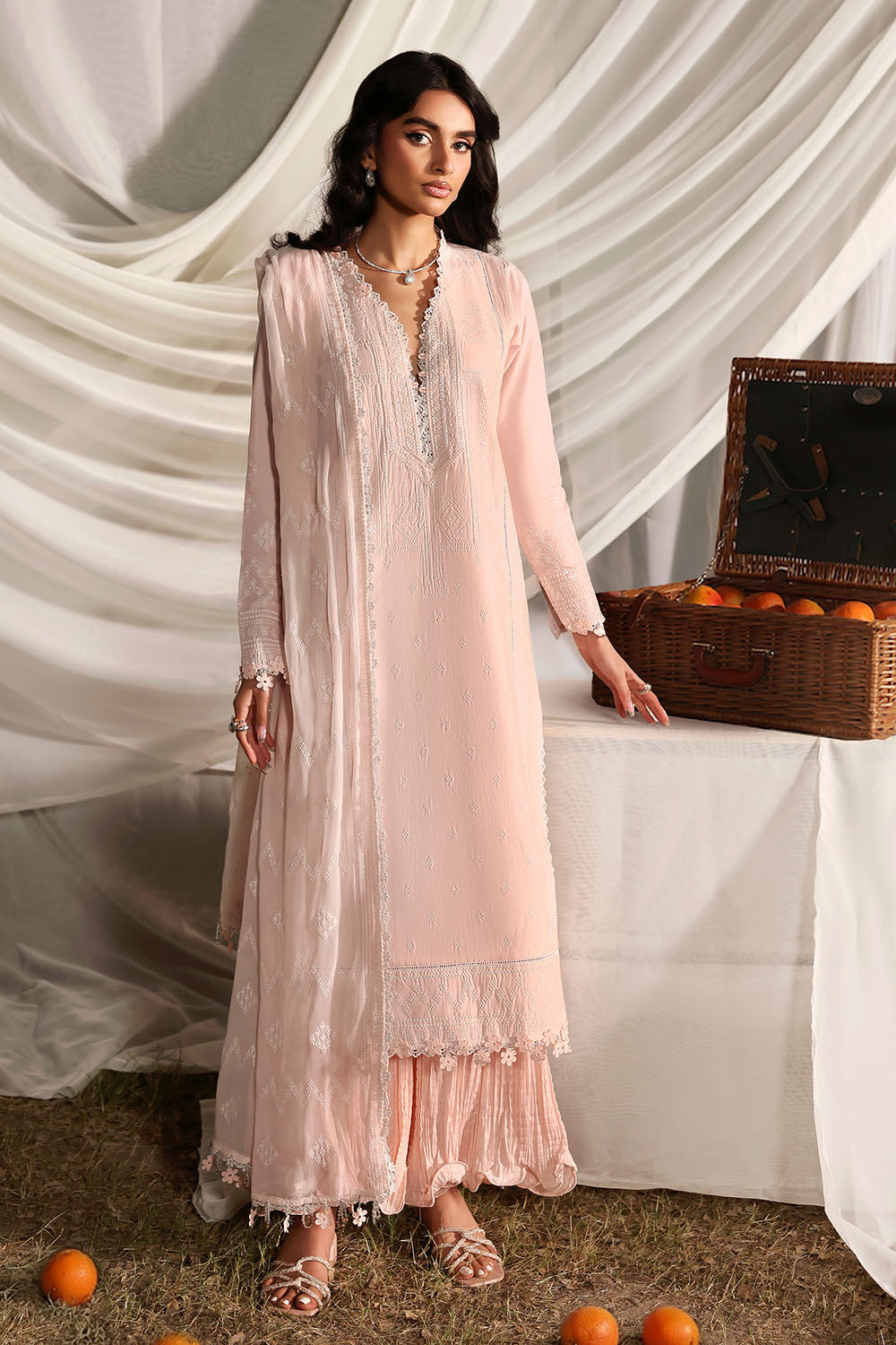 Gul Ahmed | Luxury Lawn 26 | KD-62002-4