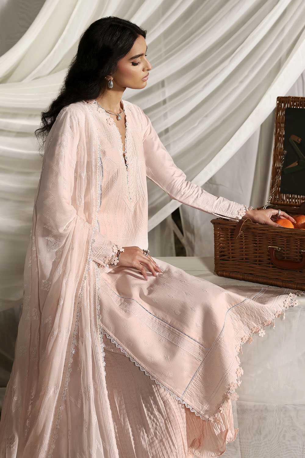 Gul Ahmed | Luxury Lawn 26 | KD-62002-5