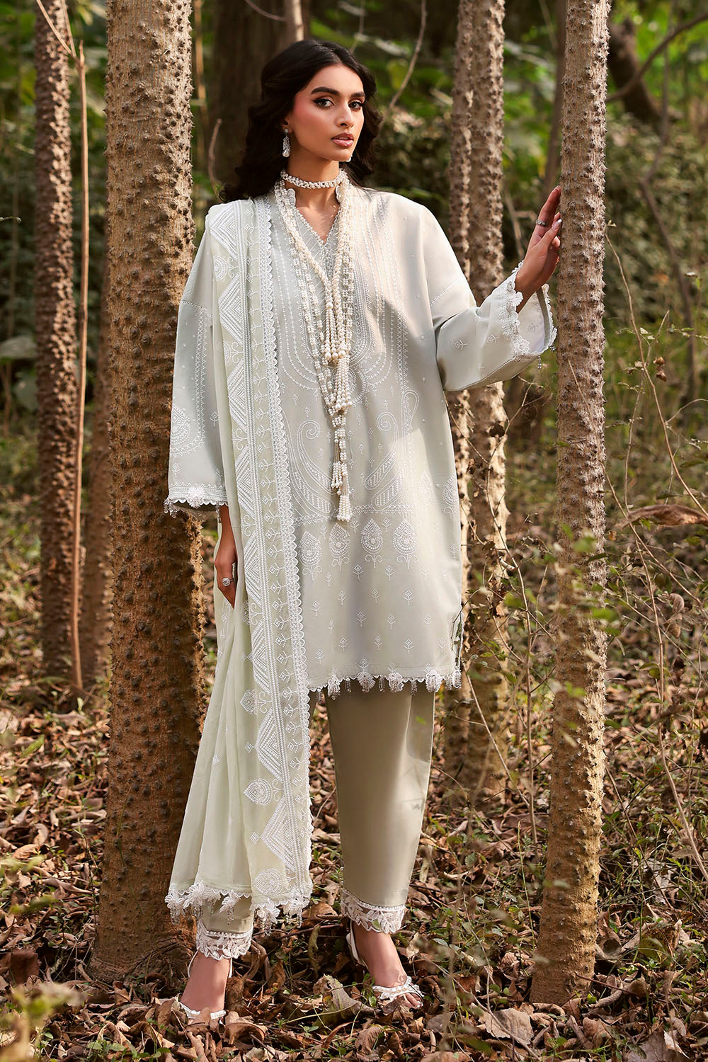 Gul Ahmed | Luxury Lawn 26 | KD-62004-5