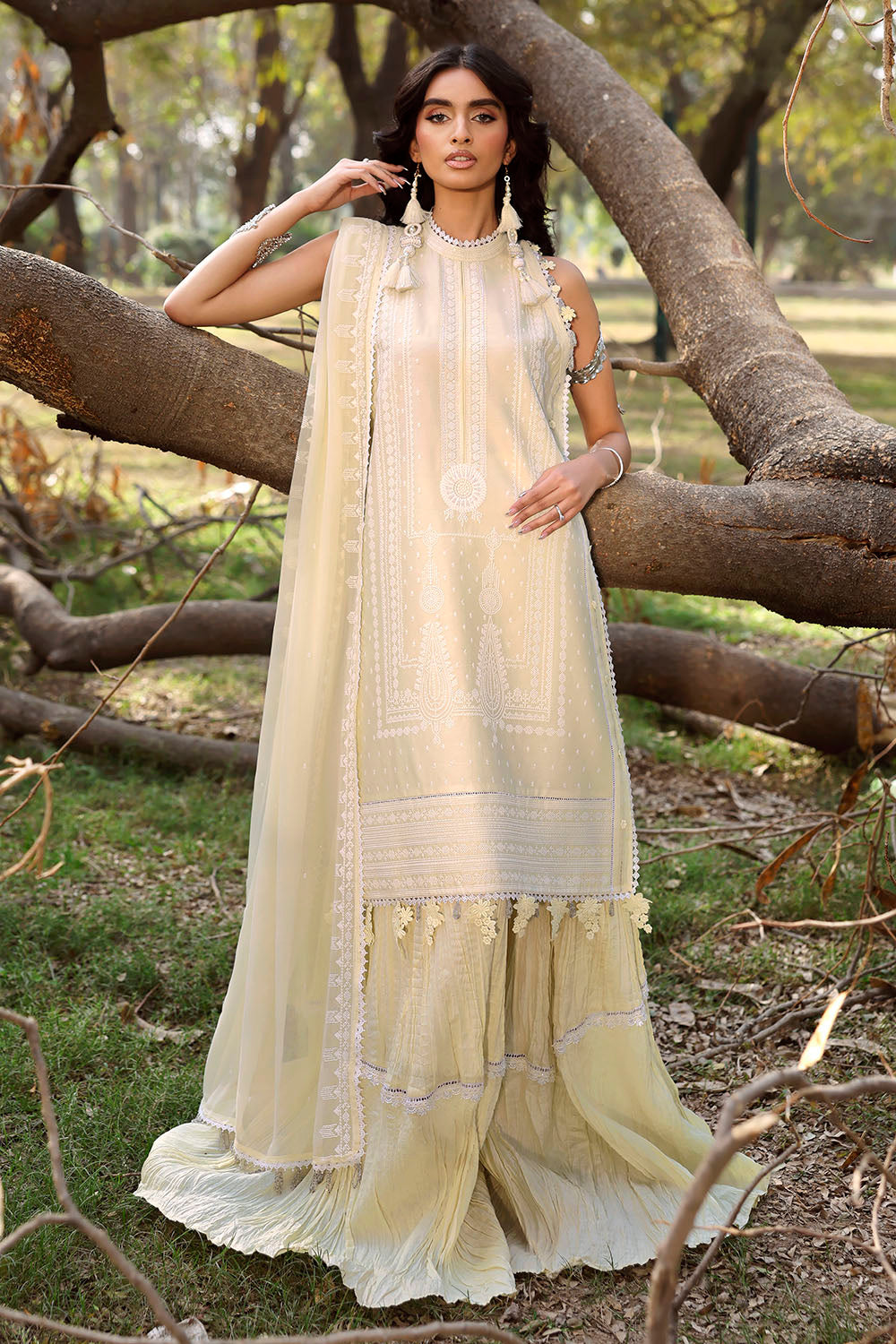 Gul Ahmed | Luxury Lawn 26 | KD-62005-2