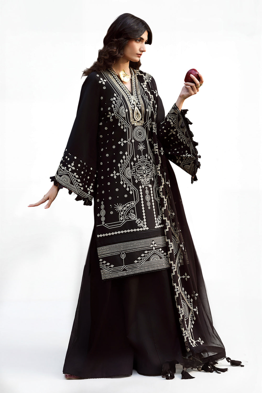Gul Ahmed | Luxury Lawn 26 | KD-62006, image 5