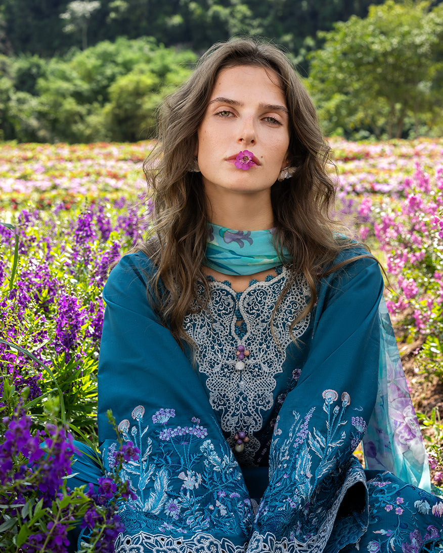 Mushq | Hemline the Secret Garden | Emerald Fern, image 4