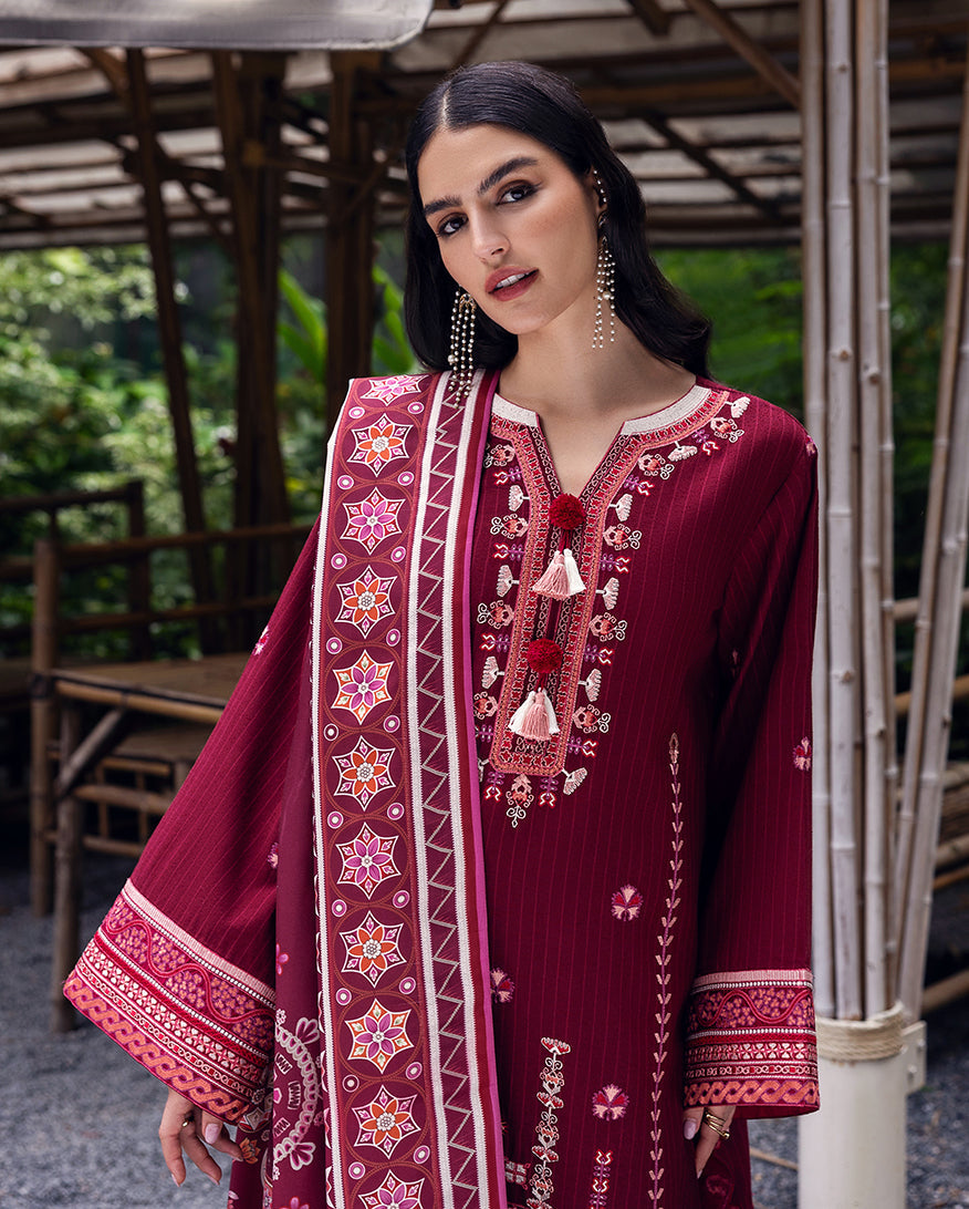 Mushq | Hemline Karandi | Emerald Glimmer, image 3