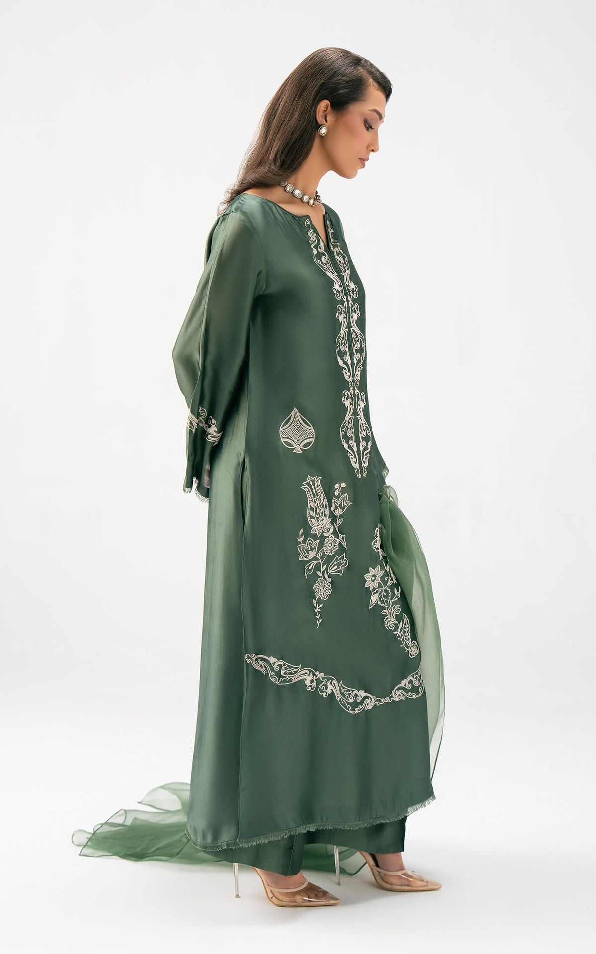 Asifa and Nabeel | Celevara Luxe | Emerald Veil, image 6