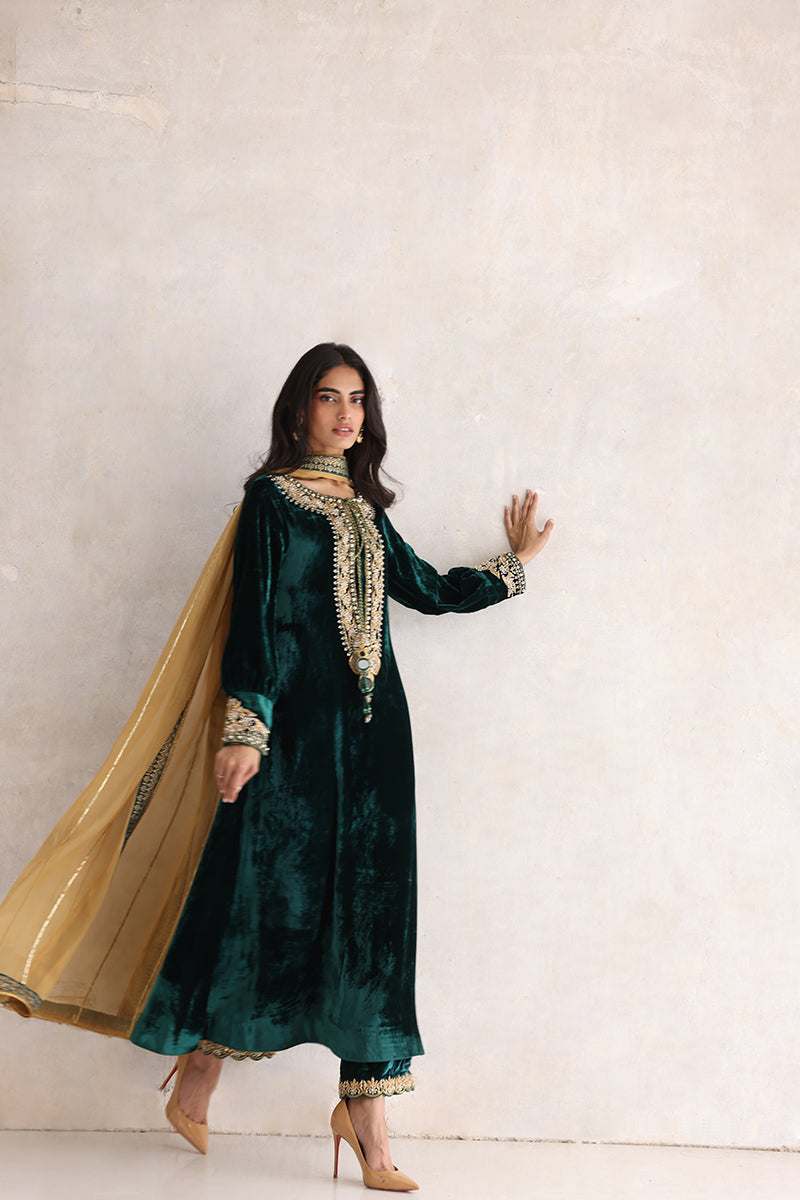 Sana Abbas | Velvet Formals | ESRA -  Sana Abbas Ladies Clothes - Original Designer Dress - House of Maryam