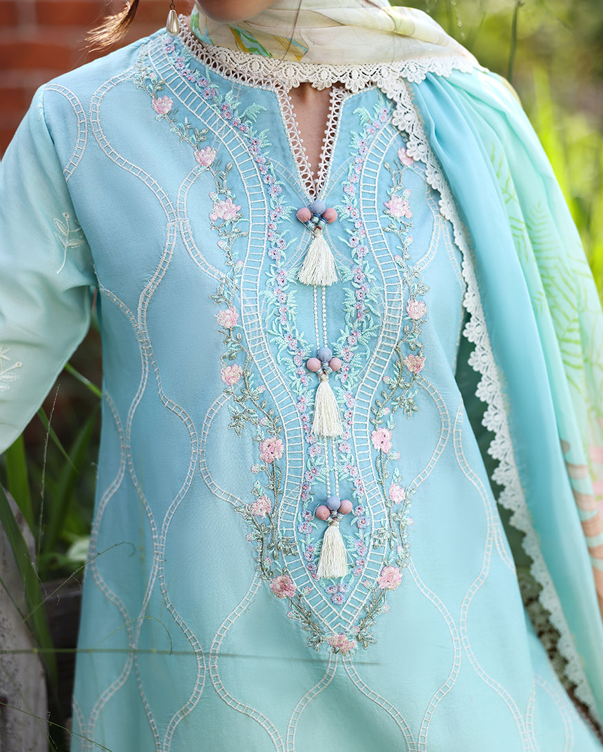 Mushq | Solace Ombre Chikankari | Ethereal Pause, image 5