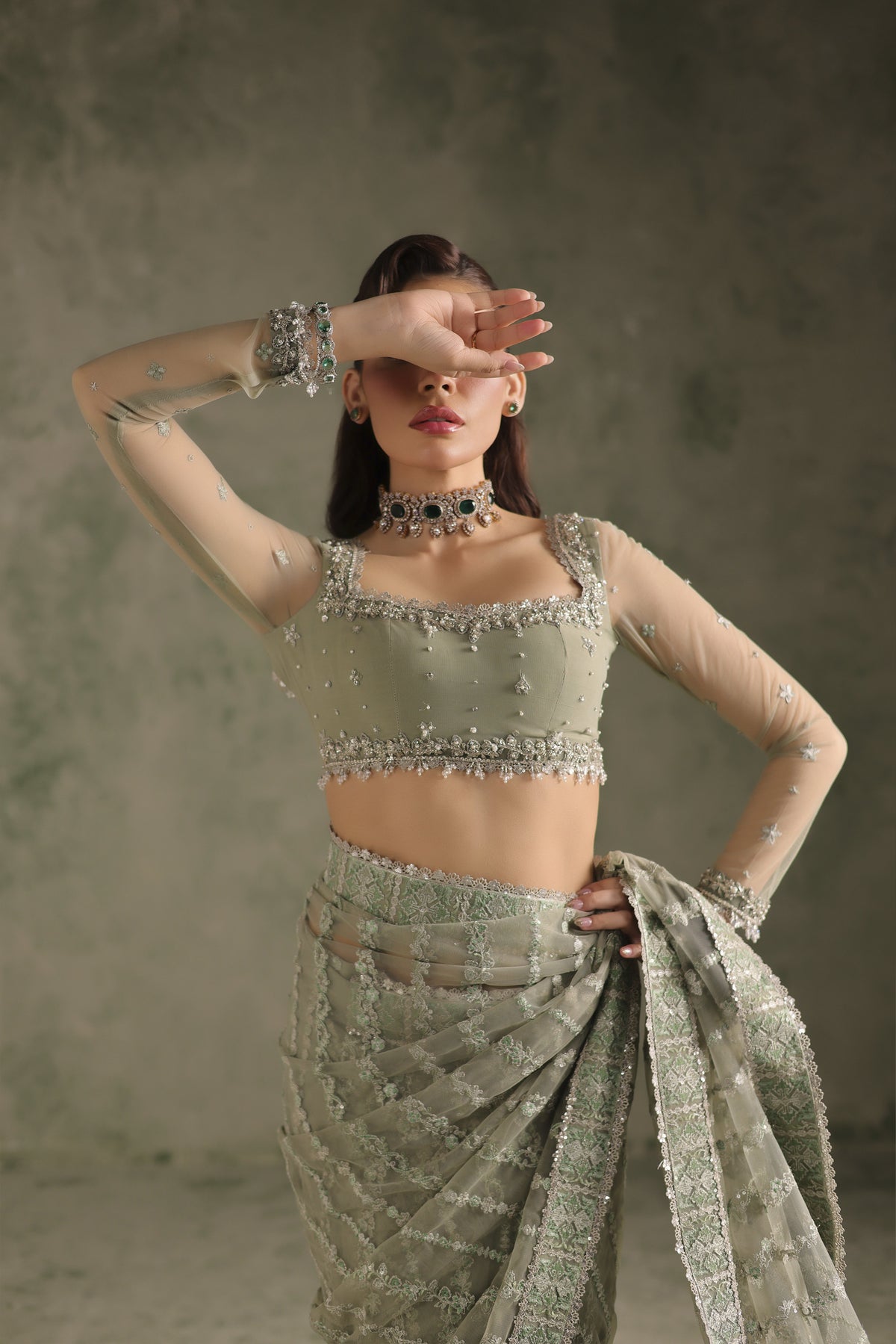 Imran Ramzan | Esmeree Wedding Formals | Étreinte de Rêve, image 3