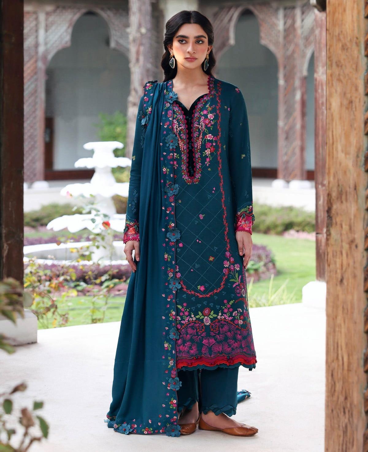 Republic Womenswear | Amaris Luxury Shawl 25 | Evania