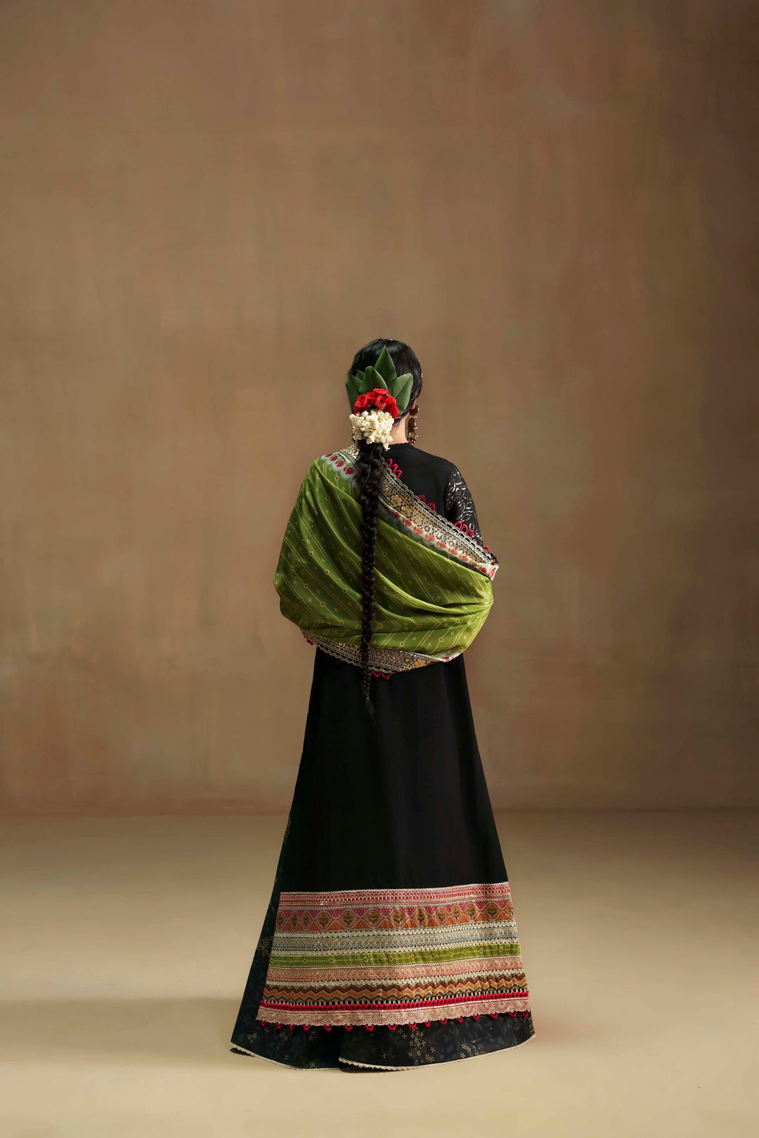 Sable Vogue | Festive 25 | FC-06-25-2