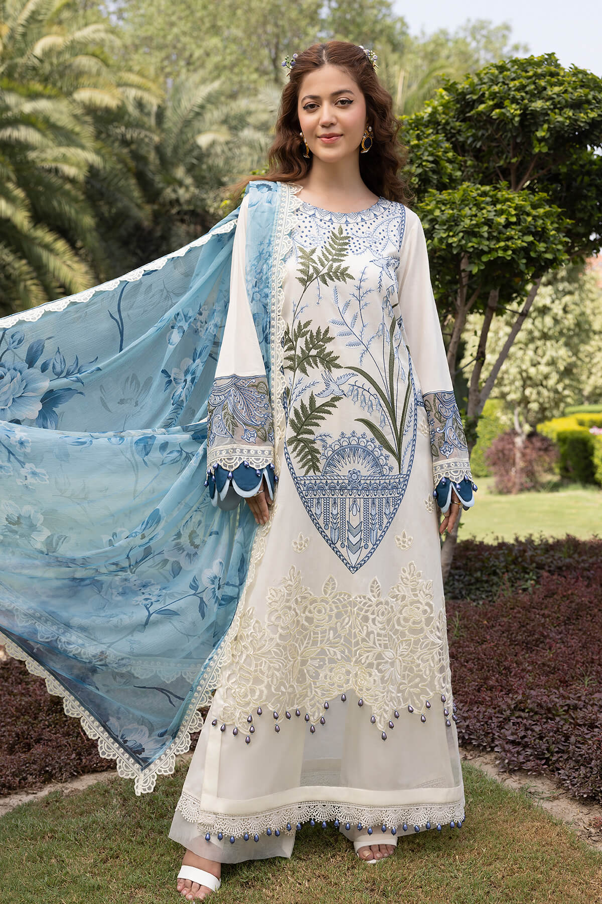 Raeesa Premium | Ferya Lawn | Noor E Fajar | Ferya | FD-05 -  Raeesa Premium Luxury - Original Designer Dress - House of Maryam