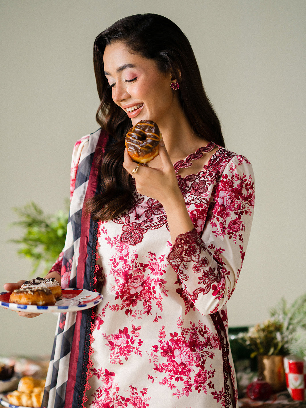Faiza Faisal | FNF Printed Lawn | ROSE REVERIE, image 5