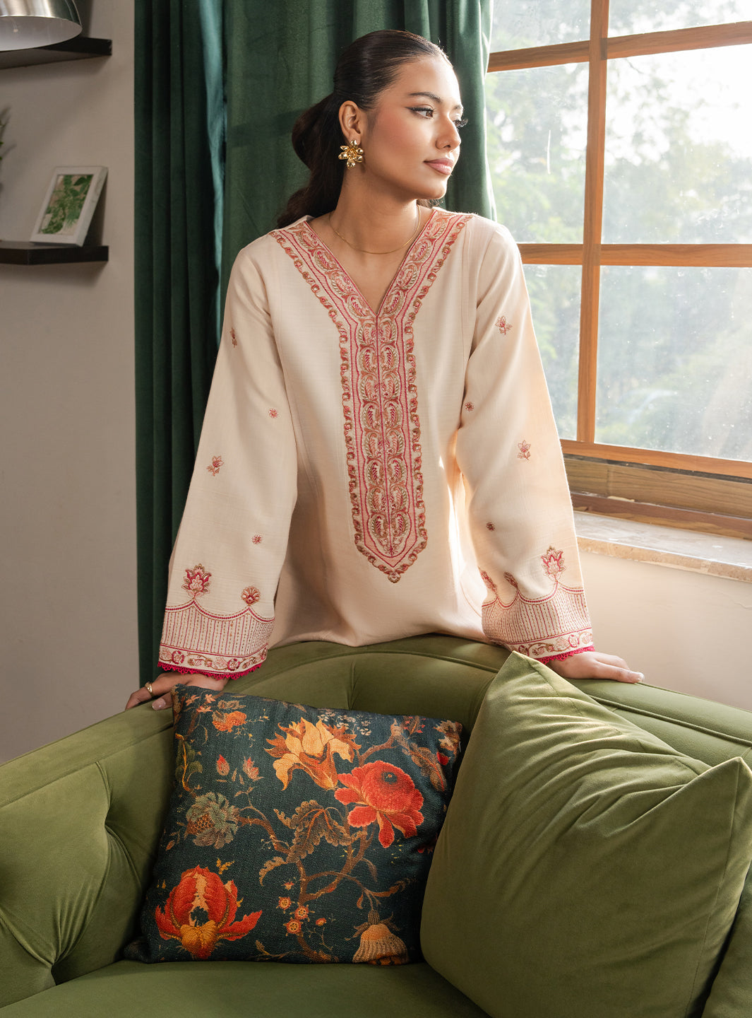 Faiza Faisal | Lumiere Winter Pret | AMAYA, image 3