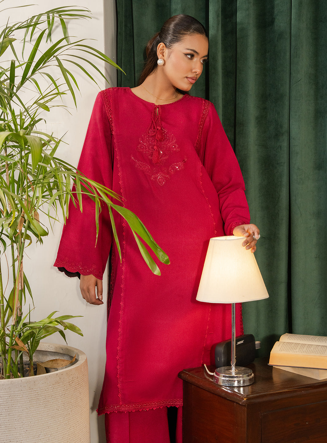 Faiza Faisal | Lumiere Winter Pret | SAVINA, image 4