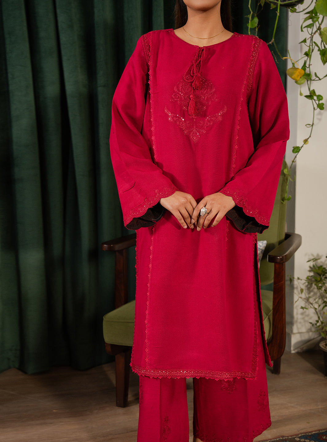 Faiza Faisal | Lumiere Winter Pret | SAVINA, image 3