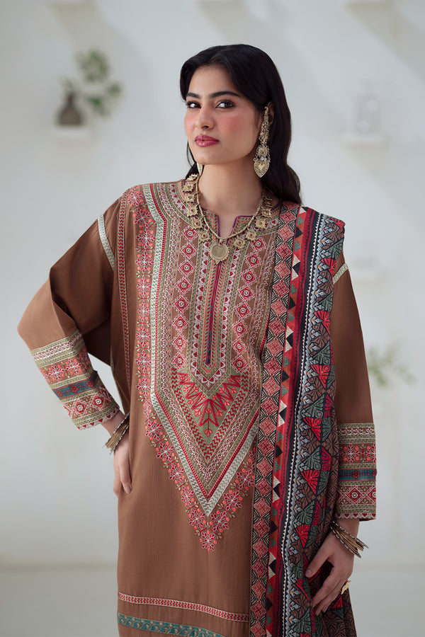 Maryum N Maria | Noore Winters 25 | 3 Piece Embroidered Khaddar GHUNCHA - FSU5674 -  Maryum N Maria Ladies Clothes - Original Designer Dress - House of Maryam