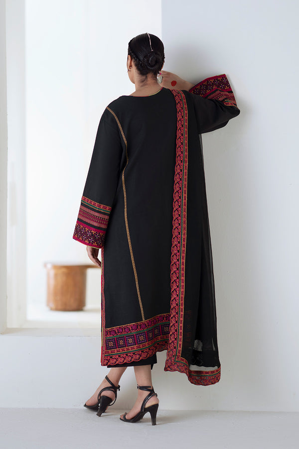Maryum N Maria | Noore Winters 25 | 3 Piece Embroidered Khaddar PANRA - FSU5677 -  Maryum N Maria Ladies Clothes - Original Designer Dress - House of Maryam