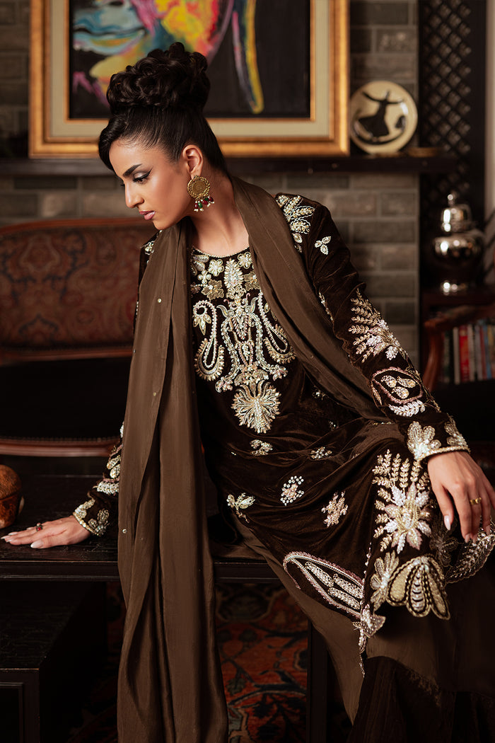 Saira Rizwan | Velvet Pret 25 | GURR-SRVP25-09-3