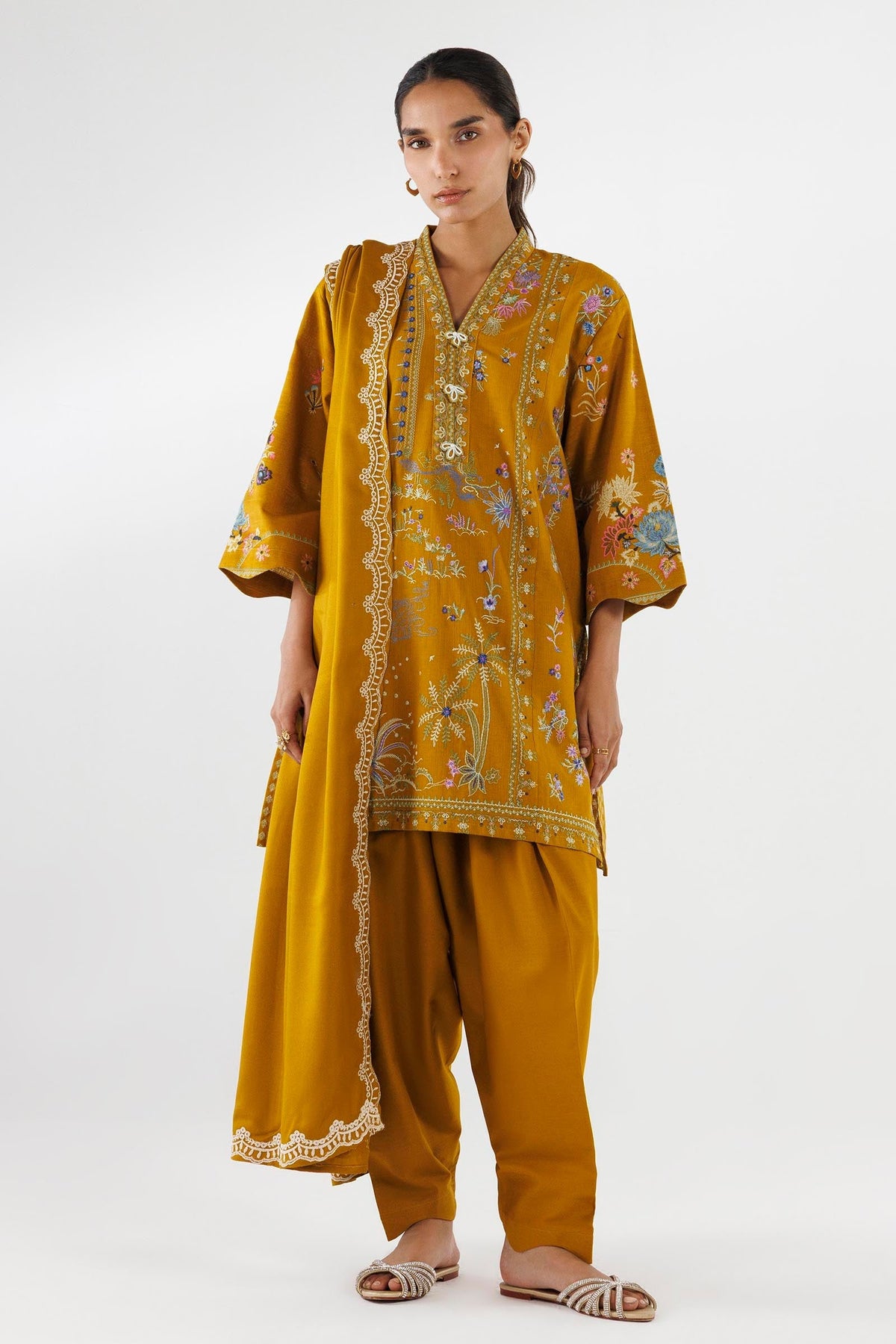 Sana Safinaz | Luxury Pret | Muzlin Khaddar Suit FW25MUZ007BP3-1