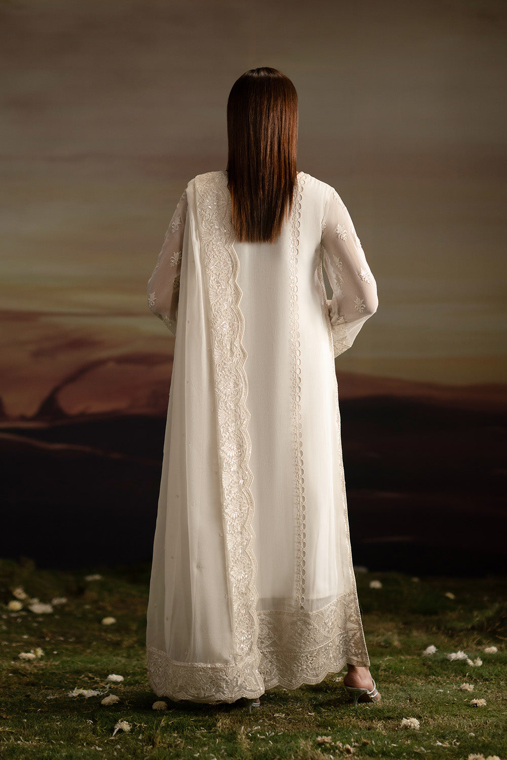 Fressia Premium | Luxury 26 | ISHVA - FWU5702 by Freesia Premium, image 2