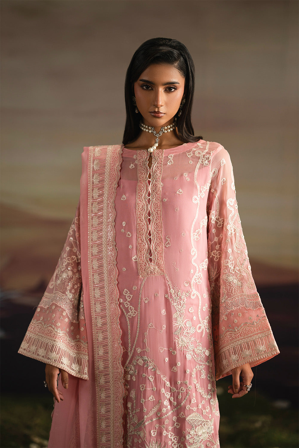 Fressia Premium | Luxury 26 | IYLA - FWU5704 by Freesia Premium, image 4