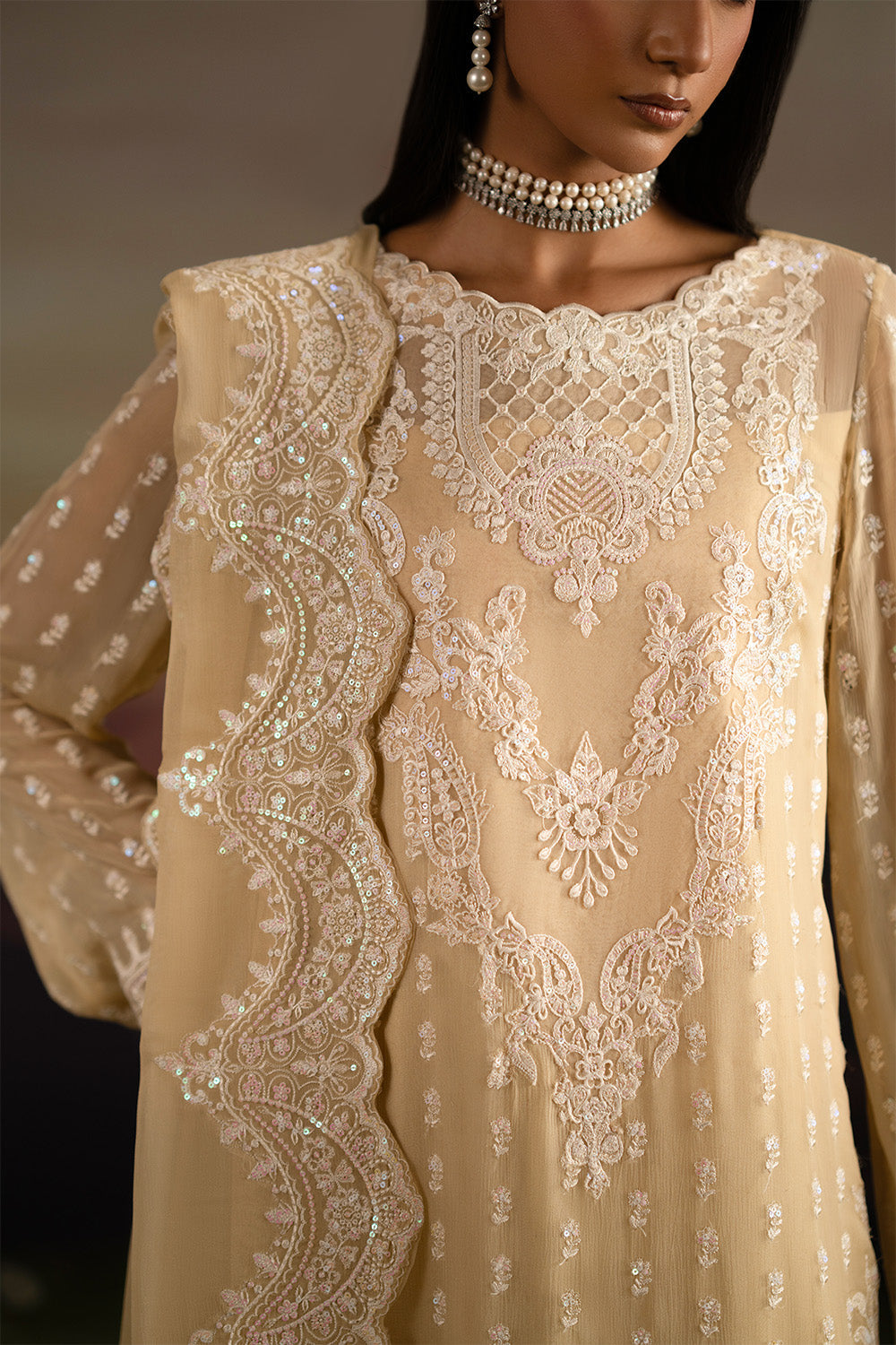 Fressia Premium | Luxury 26 | ISHANI - FWU5705 by Freesia Premium, image 3
