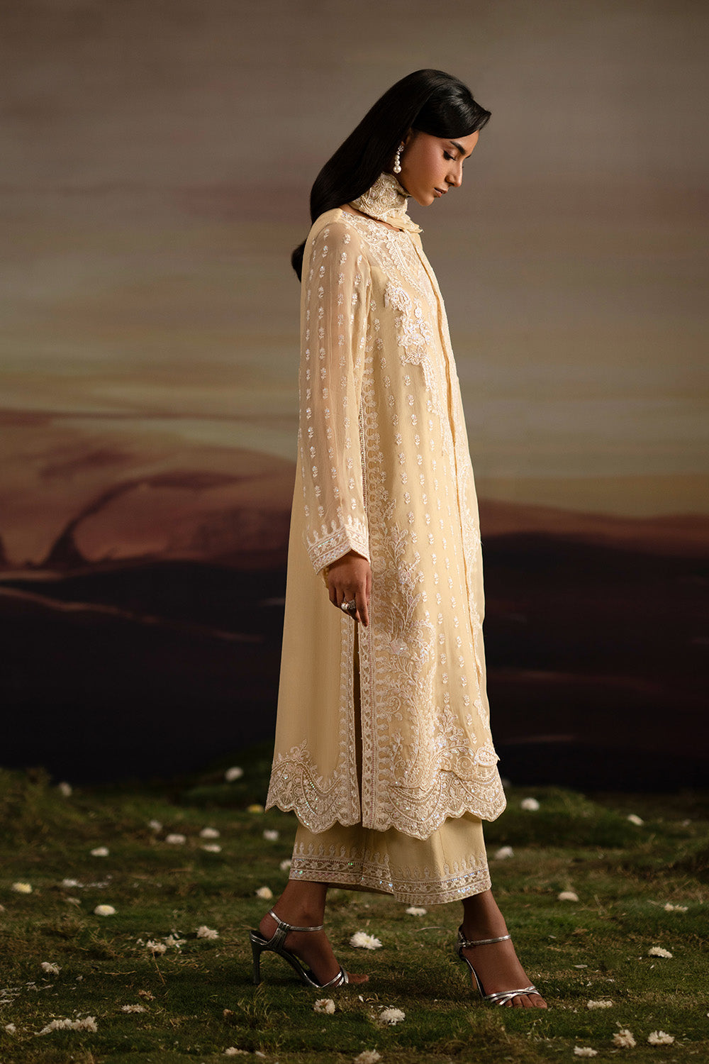 Fressia Premium | Luxury 26 | ISHANI - FWU5705 by Freesia Premium, image 4
