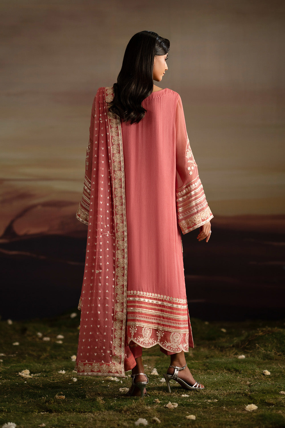 Fressia Premium | Luxury 26 | INDIYA - FWU5707 by Freesia Premium, image 2