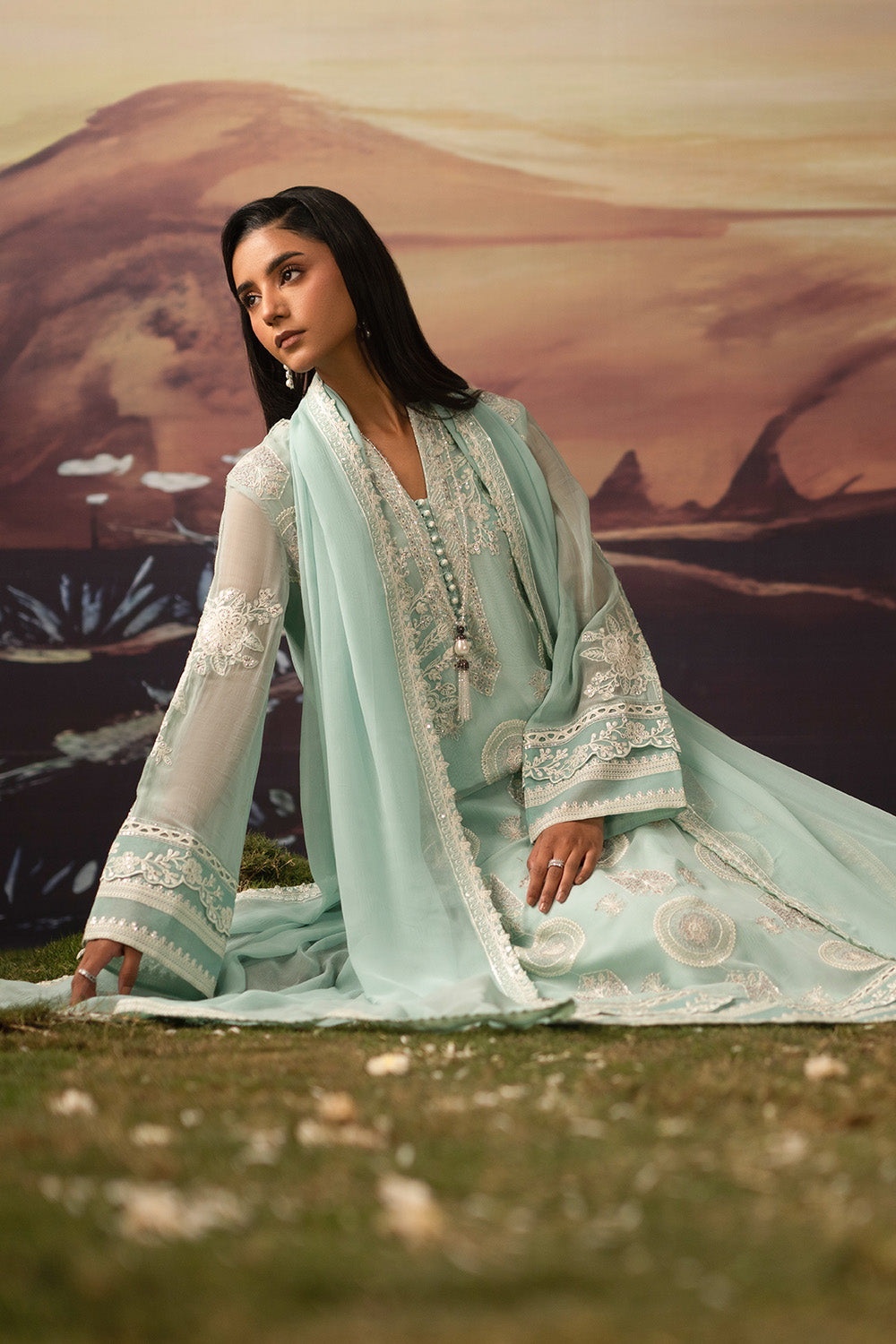 Fressia Premium | Luxury 26 | ILAVALAGI - FWU5709 by Freesia Premium, image 5