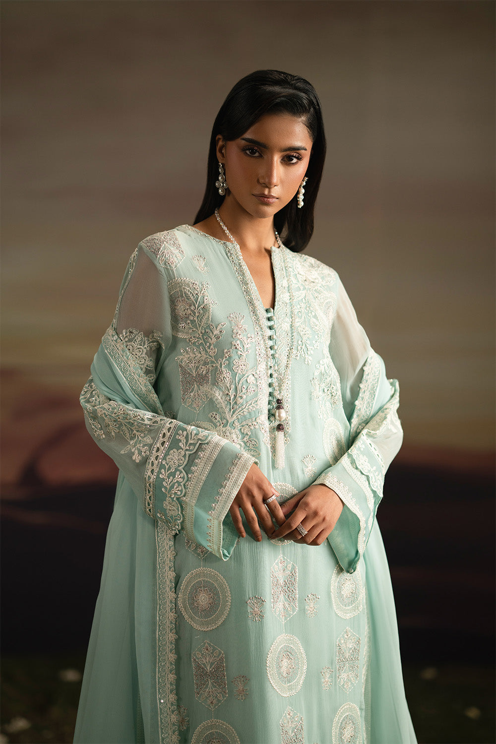 Fressia Premium | Luxury 26 | ILAVALAGI - FWU5709 by Freesia Premium, image 4