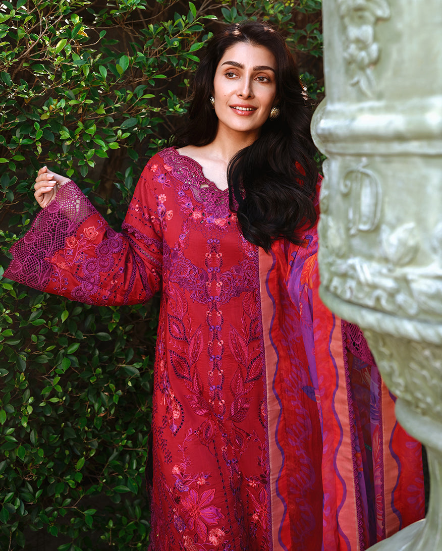 Mushq | Amoi Luxury Lawn | Falling Petals, image 3