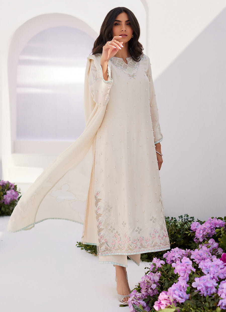 Farah Talib Aziz | Zaza Luxe Pret 24 | LYA IVORY EMBELLISHED RAW SILK SHIRT AND DUPATTA by Farah Talib Aziz - House of Maryam