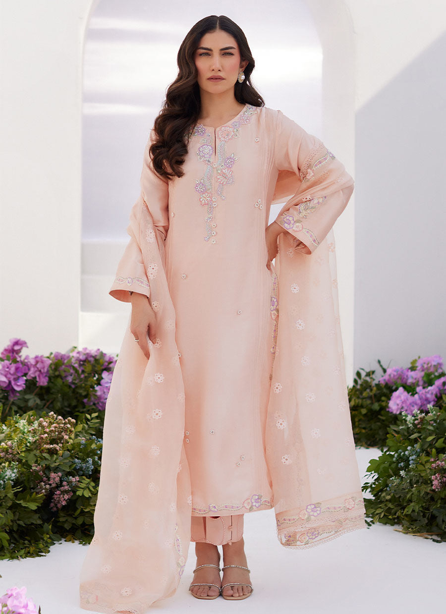 Farah Talib Aziz | Zaza Luxe Pret 24 | ELEA PEACH EMBROIDERED RAW SILK SHIRT AND DUPATTA by Farah Talib Aziz - House of Maryam