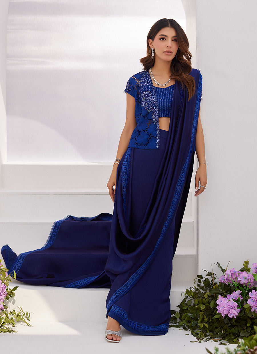 Farah Talib Aziz | Zaza Luxe Pret 24 | OCEAN NAVY DRAPED SAREE WITH CUTWORK EMBELLISHED CAPE by Farah Talib Aziz - House of Maryam