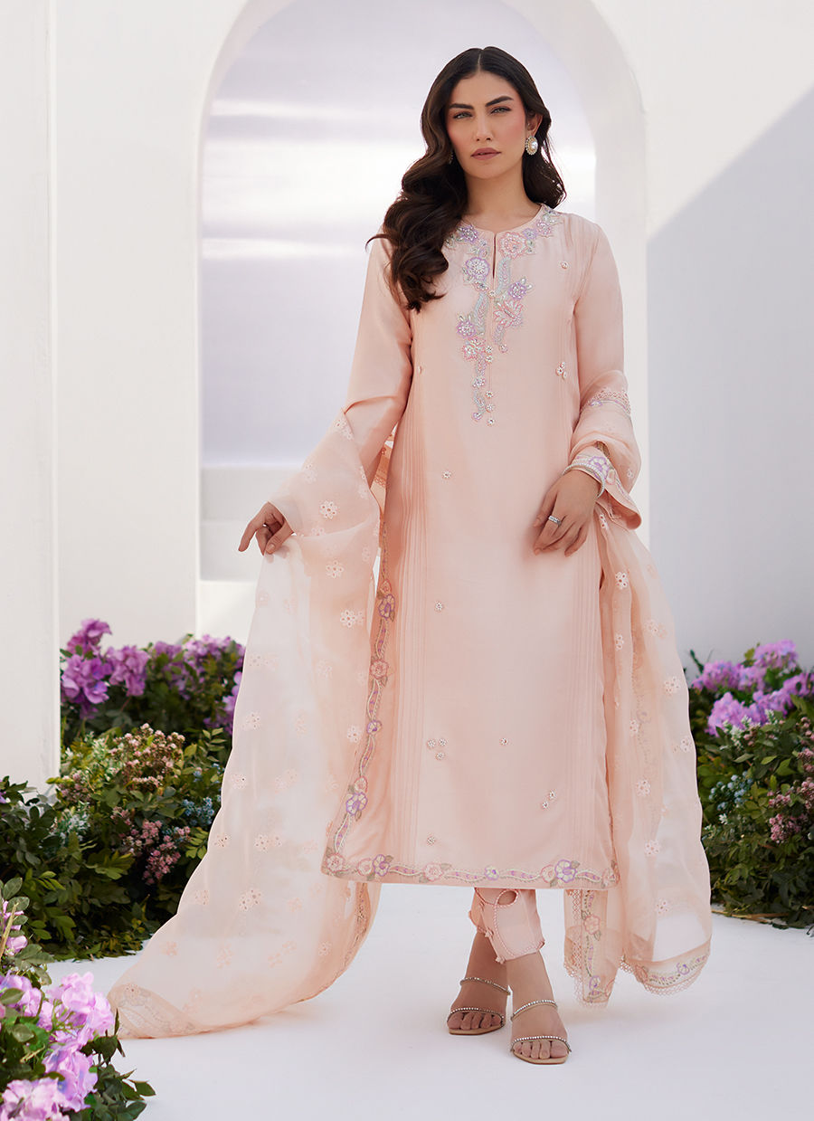 Farah Talib Aziz | Zaza Luxe Pret 24 | ELEA PEACH EMBROIDERED RAW SILK SHIRT AND DUPATTA by Farah Talib Aziz - House of Maryam