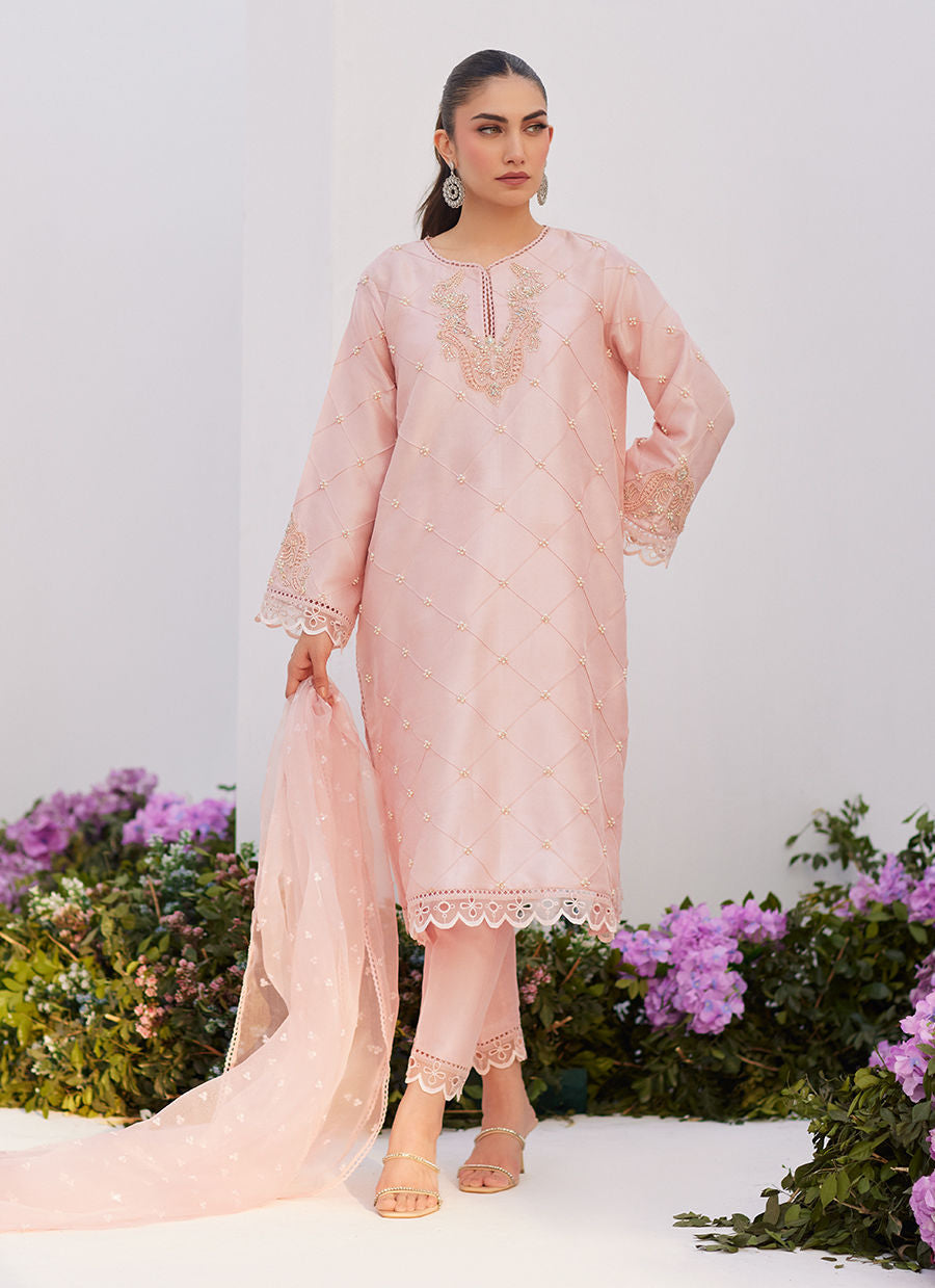 Farah Talib Aziz | Zaza Luxe Pret 24 | BEBE BLUSH PINK EMBELLISHED RAW SILK KURTA SHIRT AND DUPATTA by Farah Talib Aziz - House of Maryam